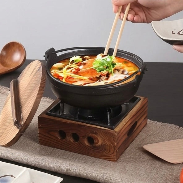 Japanese Style Cast Iron Shabu Shabu Hot Pot Sukiyaki Nabe Pot with Wooden